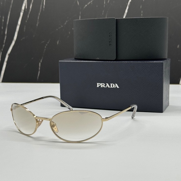 NEW SPR A59 14N7H1 PRADA PRA59S 14N7H1 WOMEN SUNGLASSES PR A59S 14N7H1 GOLD OVAL - Picture 2 of 12